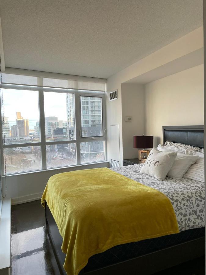 Toronto Downtown Luxurious Stylish 3 Bedroom 3 Bath 2 Balconies Near Rogers Centre Lakeview Condo Dış mekan fotoğraf