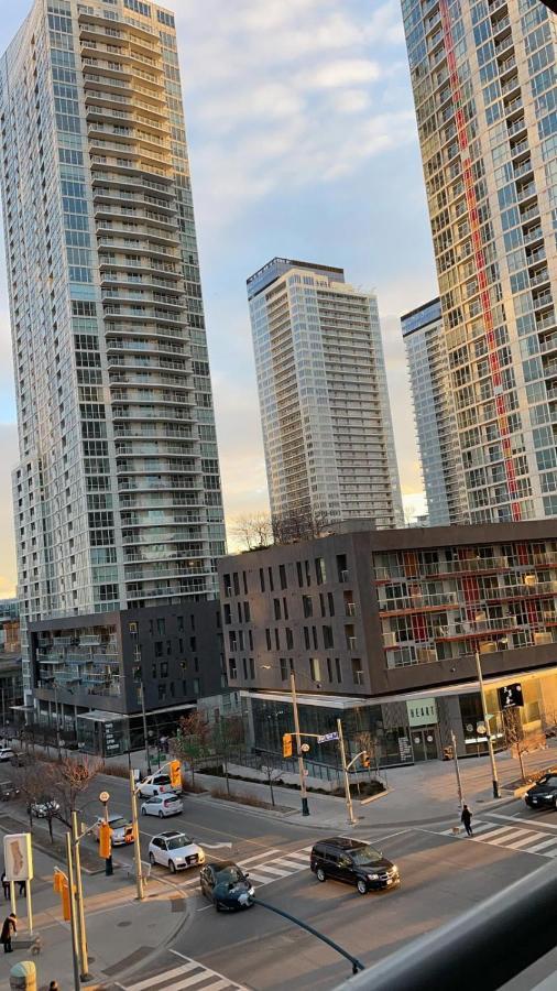 Toronto Downtown Luxurious Stylish 3 Bedroom 3 Bath 2 Balconies Near Rogers Centre Lakeview Condo Dış mekan fotoğraf