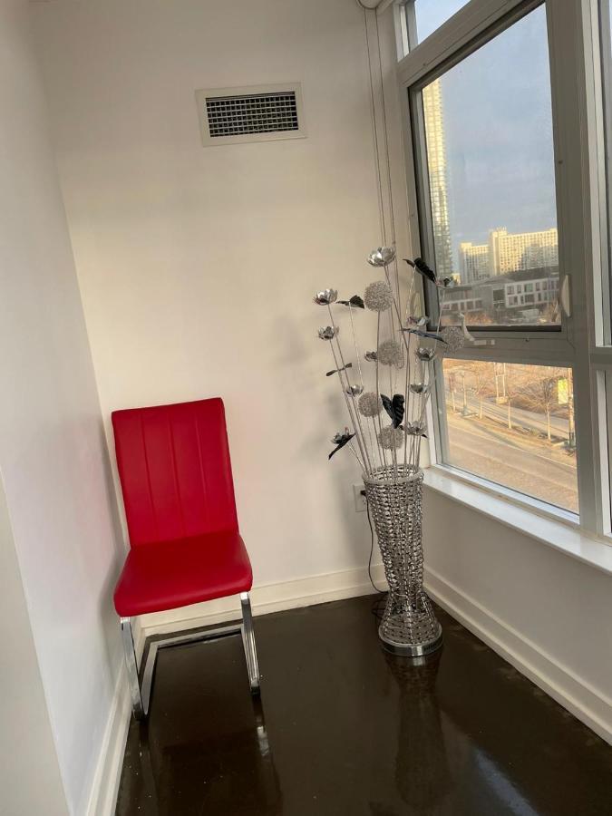 Toronto Downtown Luxurious Stylish 3 Bedroom 3 Bath 2 Balconies Near Rogers Centre Lakeview Condo Dış mekan fotoğraf