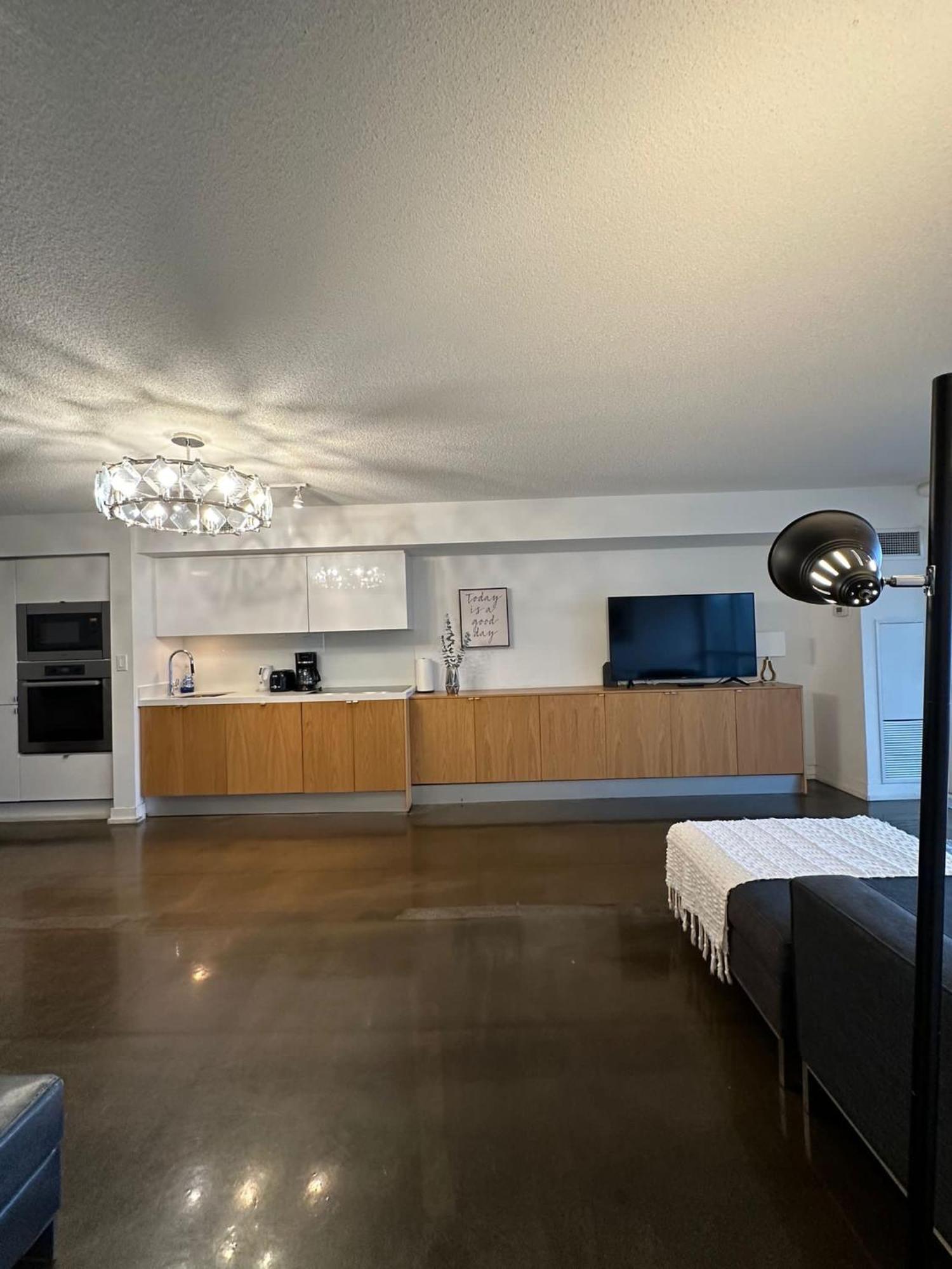 Toronto Downtown Luxurious Stylish 3 Bedroom 3 Bath 2 Balconies Near Rogers Centre Lakeview Condo Dış mekan fotoğraf